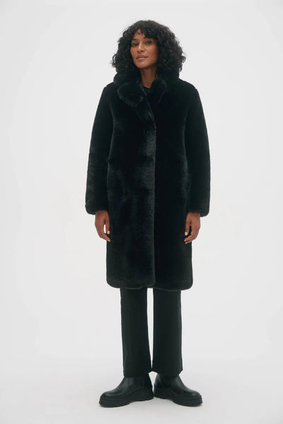 Black maxi fur coat sales